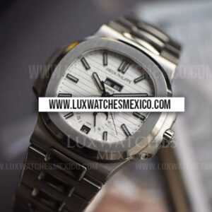 Patek Philippe Nautilus 5726/1A Complicated Acero Inoxidable Mejor Edición Dial Blanco Texturizado con Pulsera de Acero Inoxidable
