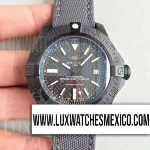 Breitling Avenger II Seawolf PVD Mejor Edición Dial de Fibra de Carbono Negro con Correa de Nylon Gris