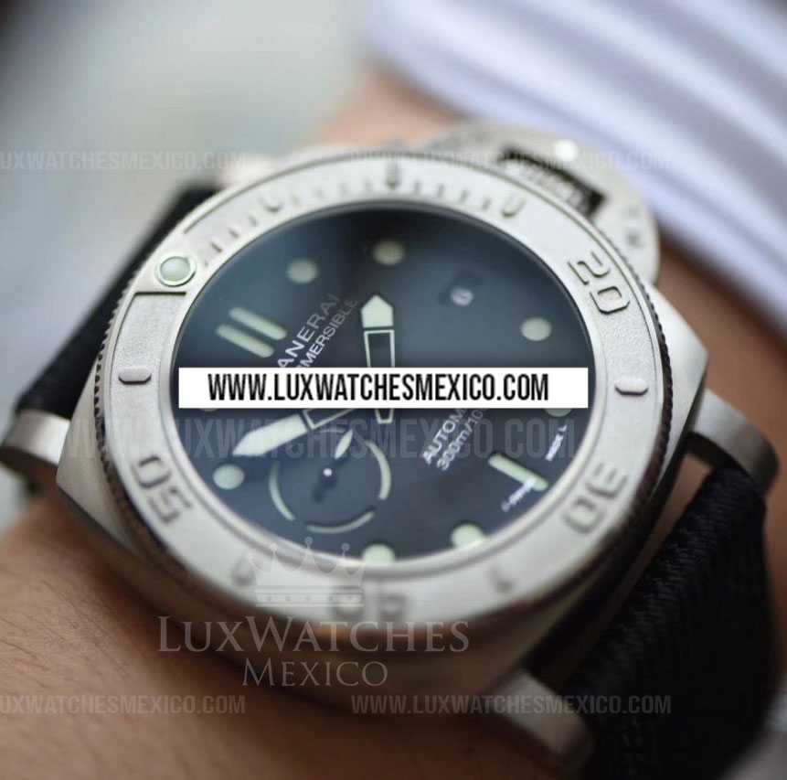 Panerai Luminor Submersible PAM984 Mike Horn de Titanio Mejor