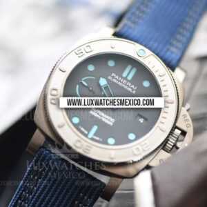 Panerai Submersible Mike Horn PAM985 de Titanio Mejor Edición Dial Negro con Correa de Nylon Azul